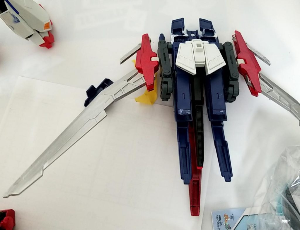 ライトニングバックウェポンシステムの両サイドをノコギリで切ったりした