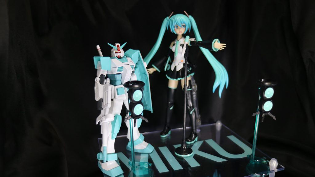 ステージも１００均で作成しました。