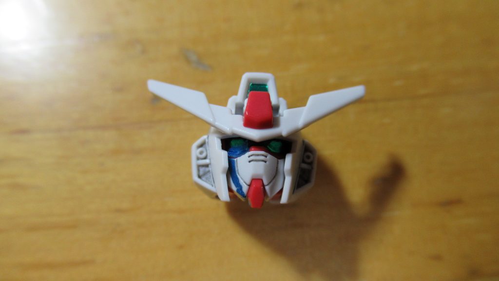 目立つように、涙をメタリックブルーで表現しました。