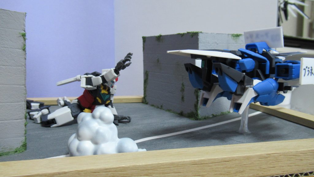 土埃エフェクトに黒サフを塗り、ホワイトを塗装することで、白いエフェクトを実現しました。