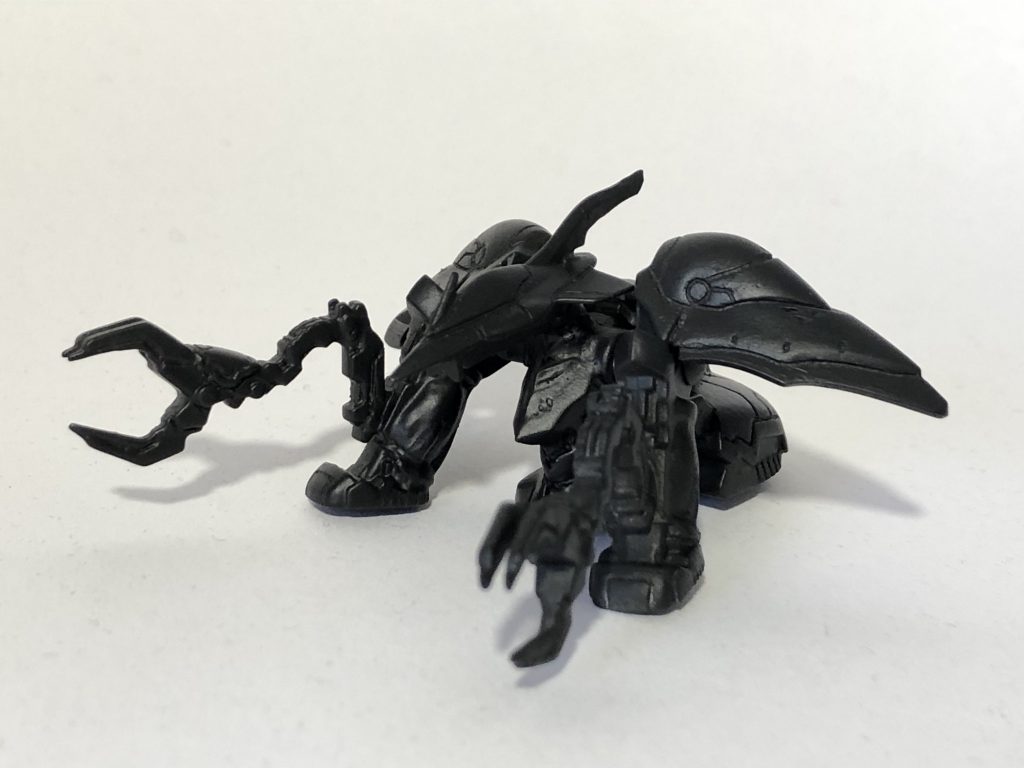 黒のサーフェイサーを吹いた状態。サフ状態でも十分にいける!