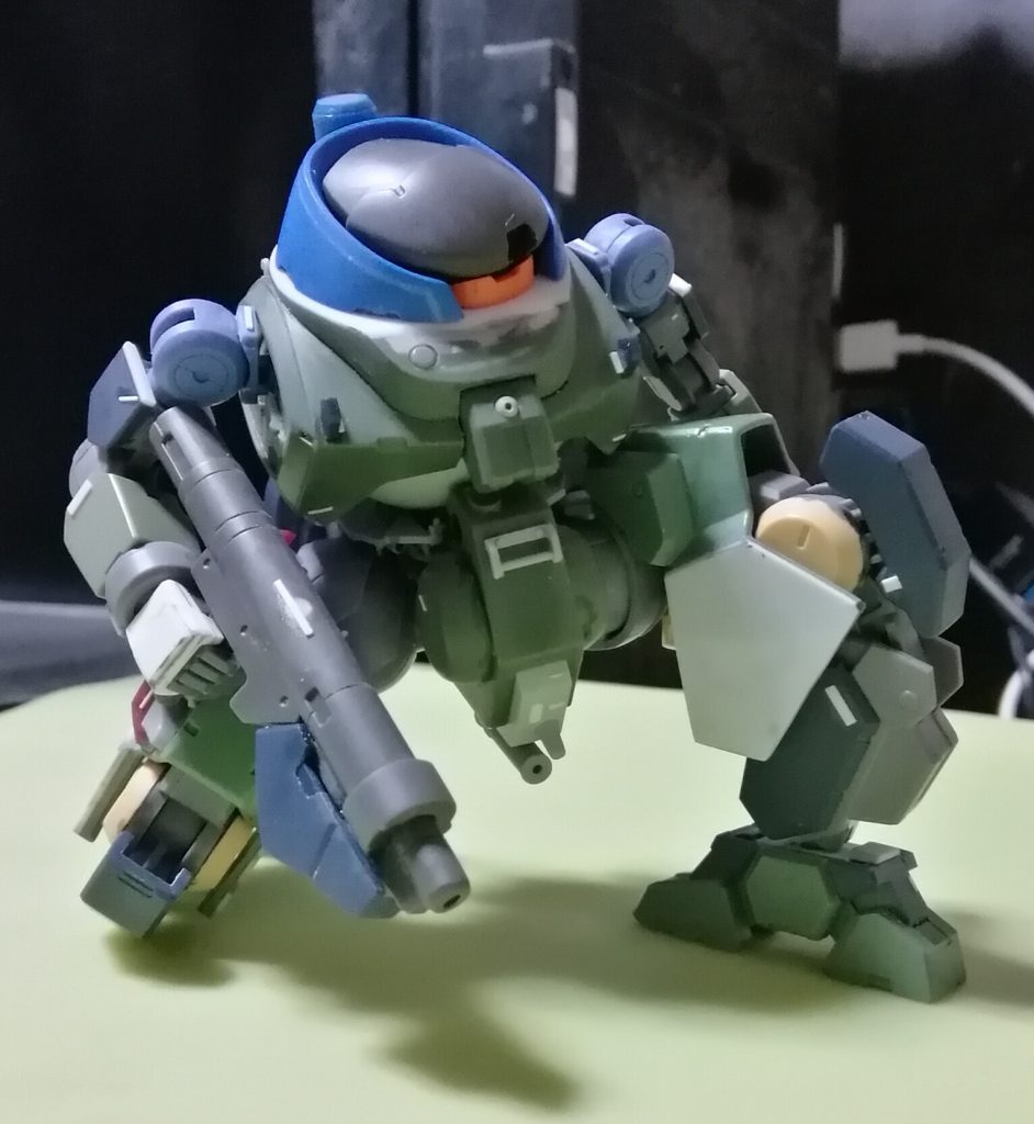 上半身が後逸しない割と理想的な膝立ちが出来ます