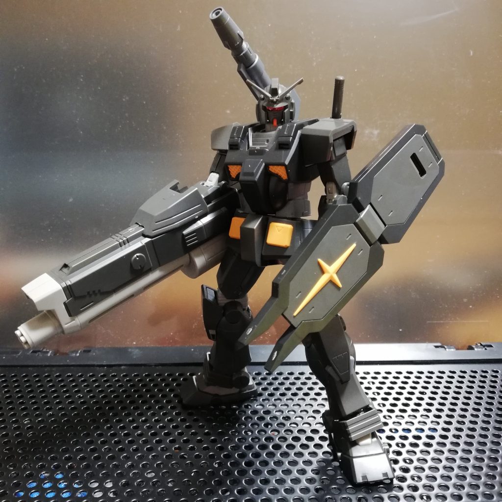 パチ組状態です。二の腕、太ももをセールカラーにするだけで大分イメージが変わりますね。