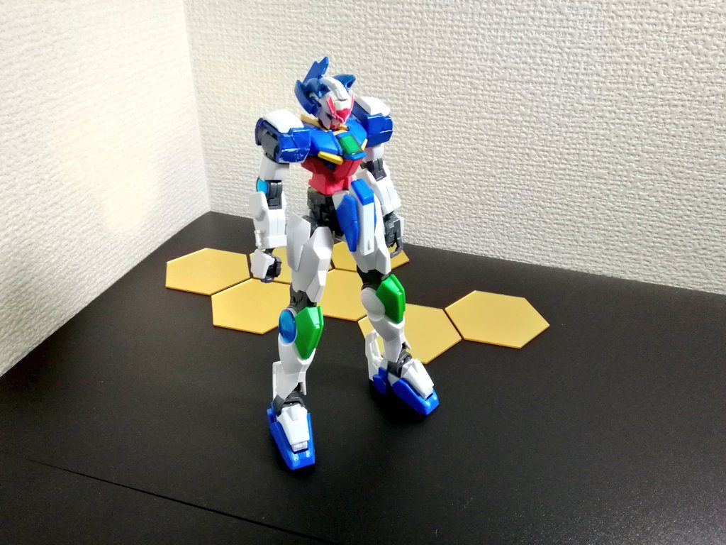 膝アーマーを取り替えることによって軽装状態も可能。