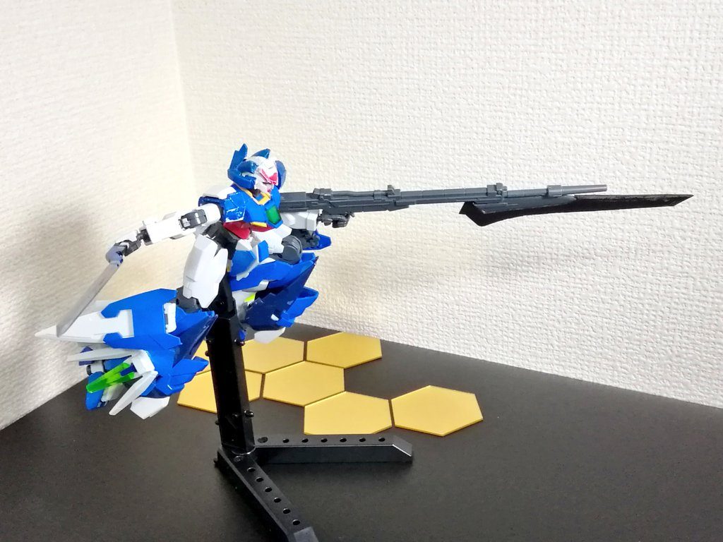 最後に1枚ﾊﾟｼｬｯ! Σp[【◎】]ω･´)わたしだけのガンプラ、バリエット・ディンナトラはいかがでしたでしょうか？型式番号が某楽器バイク屋なのは、気の所為です。最後に、ご感想、👍を貰えると嬉しいです(●︎´▽︎`●︎)それではまた逢う日までバイバイ(´・∀・)ﾉｼ11/7 追記 実の所、1年じゃなくて1年半だったりします