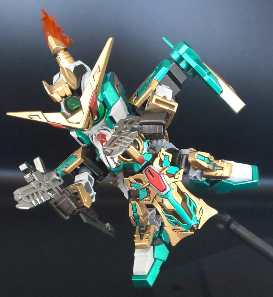 装飾が豪華なので、メタリック塗装が良く似合います🎵