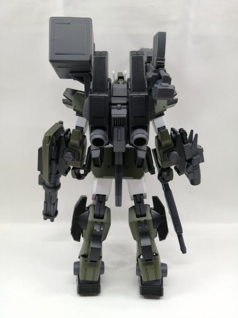 ＜バックショット＞バックパックに接続パーツを使ってイントルーダーのスラスターを増設＜武装＞大型ビームライフルシールドガトリング180mmキャノンミサイルランチャー頭部バルカン胸部旋回式バルカン腰部ビームバルカン電磁ナックル電磁ブーストバンカービームサーベル＜重装備仕様＞