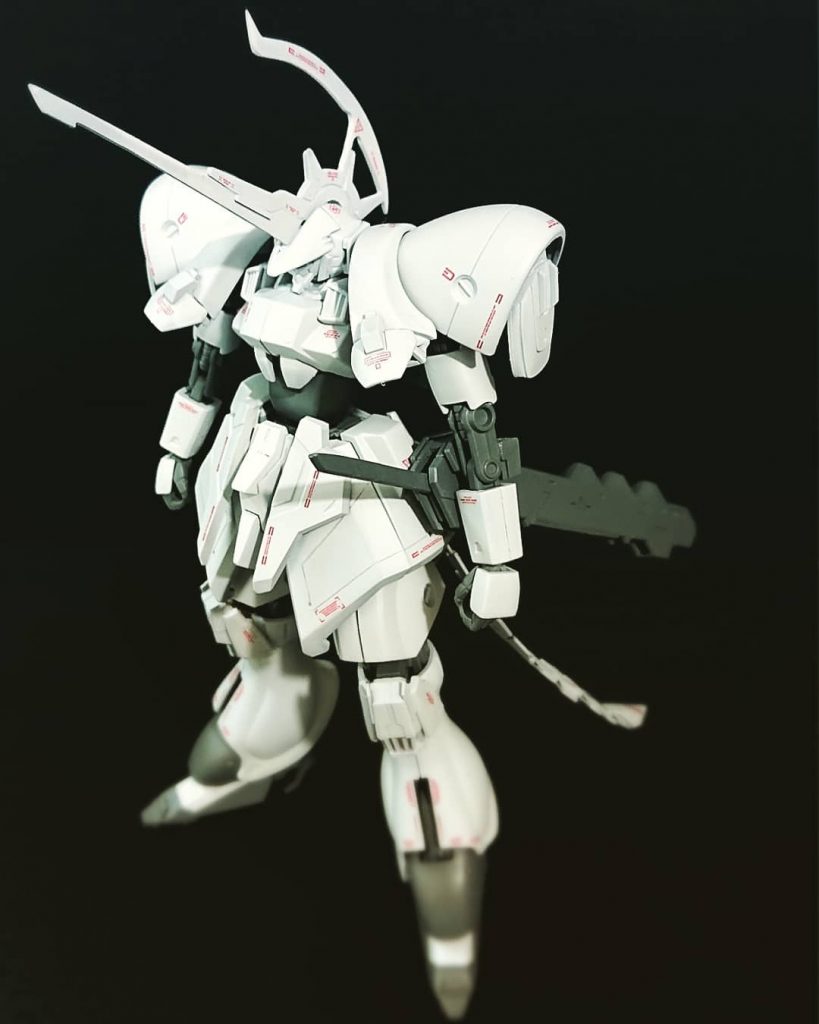 使ったパーツはもはや記憶にありません(笑)カラーはめっちゃ迷いましたがデカールが映える白にしましたヽ(・∀・)ノ