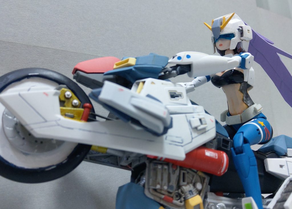 『デュエルディスクは別売りなのでライティングデュエルはオプション購入してください。』・・何を言っているかよくわかりません。