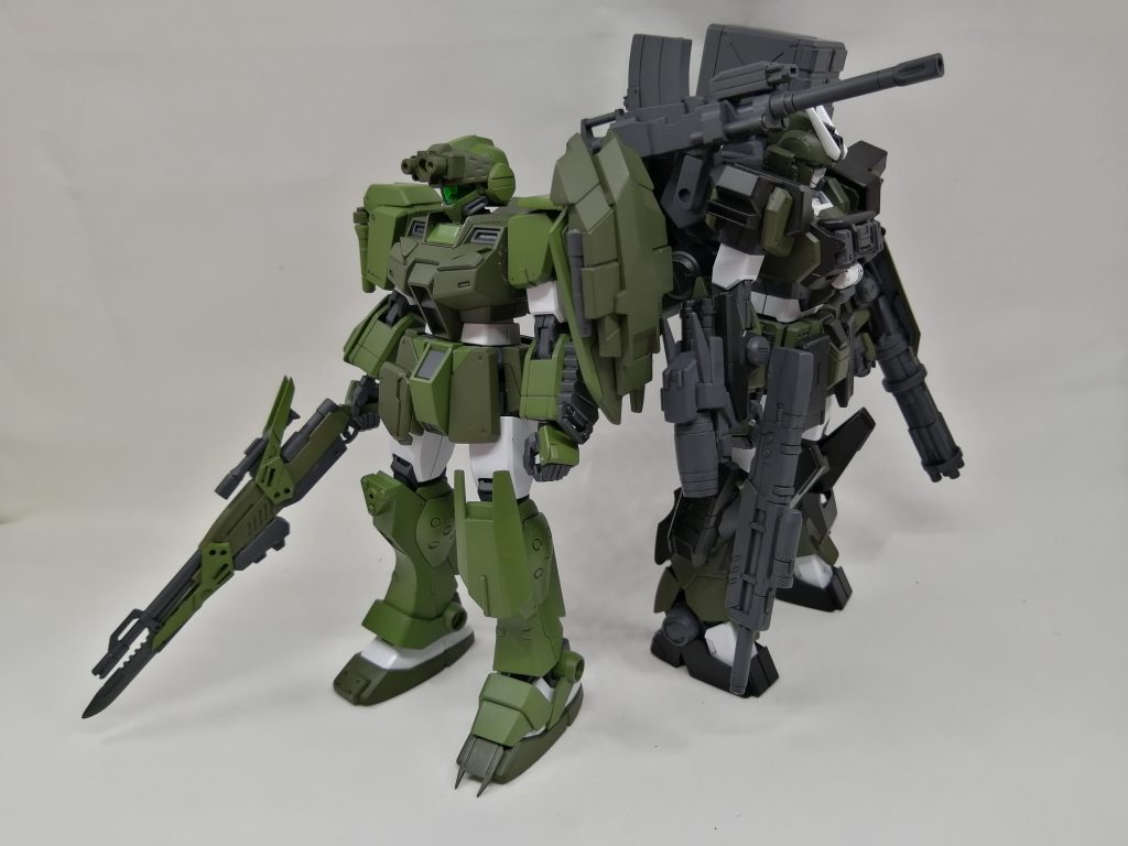 相方のガンダムEz-8 現地改修型とhttps://gumpla.jp/hg/5882072機編成で運用され、ガンダムEz-8が先行し陽動、撹乱してジムスナイパーが狙撃する戦法を取る