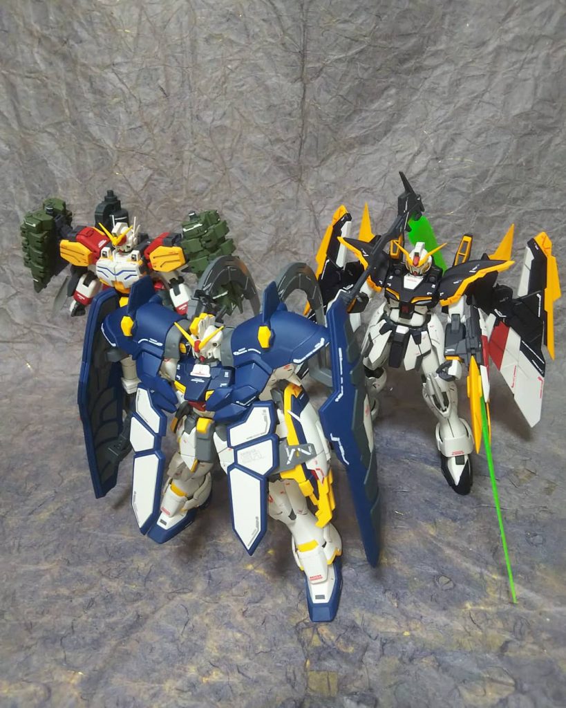 MGヘビーアームズEWとMGデスサイズEWと三機揃い踏み