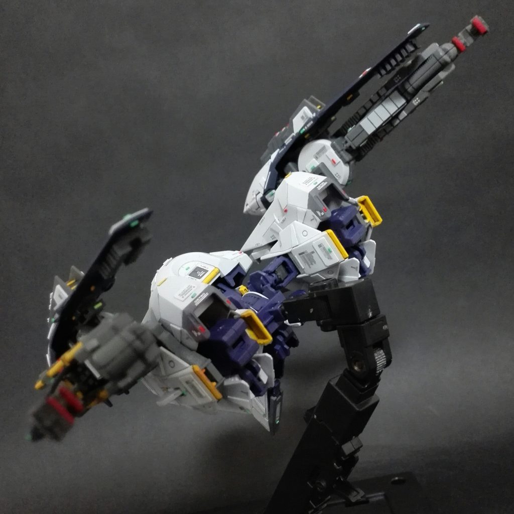 MA形態のウーンドウォート･ラー(第一形態)を後方から撮影した1枚です。