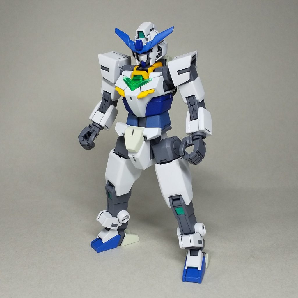 コアガンダムのみの状態今回のリペイントの目的は・コアガンダムの胸部を白、腹部を赤以外にした時の印象チェック・黄色の部分を少しオレンジ色寄りの Mr.カラー109 キャラクターイエローで塗った時の印象チェック・全塗装する際の問題点、注意点のあぶり出しこの条件にちょうど適合したので、ダブルオースカイメビウスの配色で塗装することにしました。塗装した結果、おおむね良好な効果が得られました。今後製作予定のコアガンダム2に生かしたいと思います。