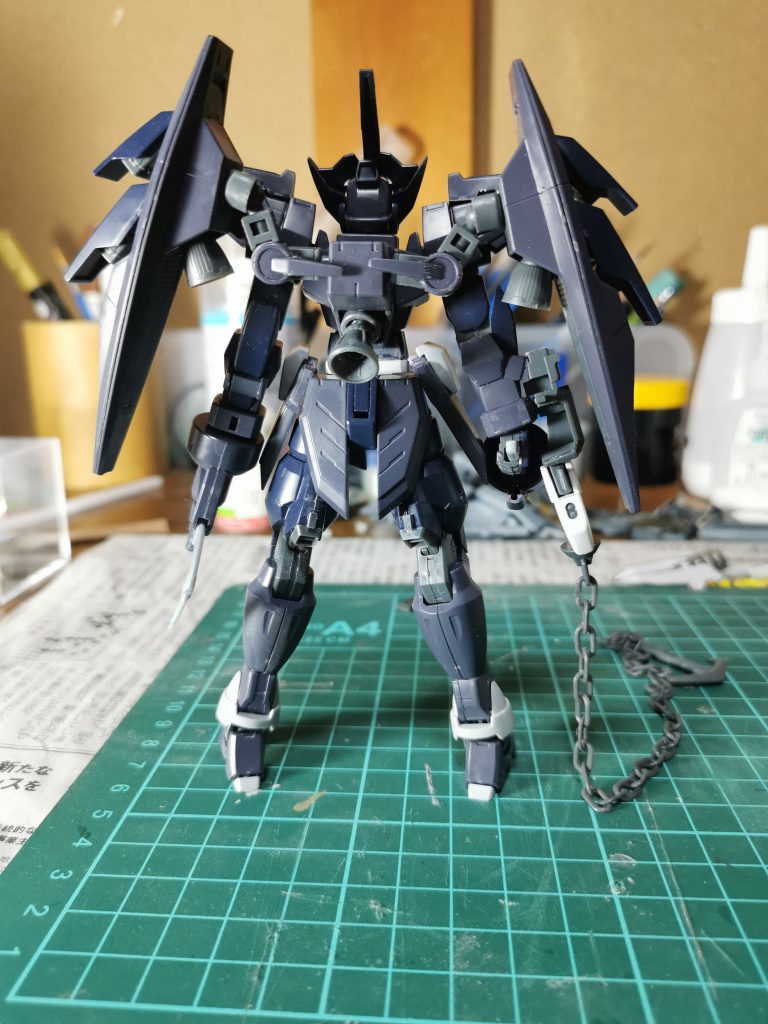 やたらに動かせないバックパックだったので接続をボールデンアームズに置換しました。
