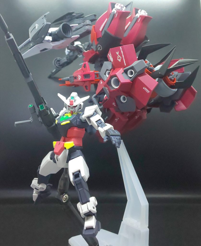 コアガンダムにサーベルは無し。装備品全てが射撃武器になります。コアガンダム時には、ライフルのバレルはミドルタイプになります。