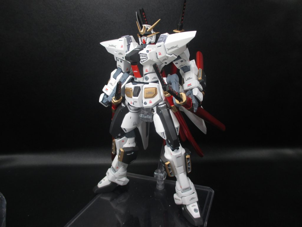 八剱ガンダム–2枚目/制作者：堺・悠一