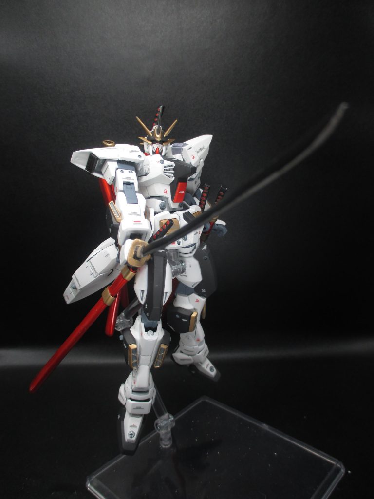 八剱ガンダム–8枚目/制作者：堺・悠一