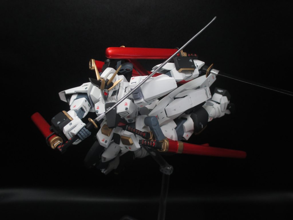 八剱ガンダム–9枚目/制作者：堺・悠一