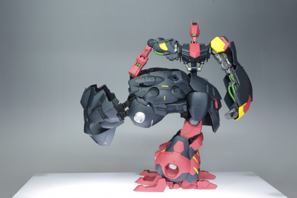 お尻が伸びて，上半身を収納します．