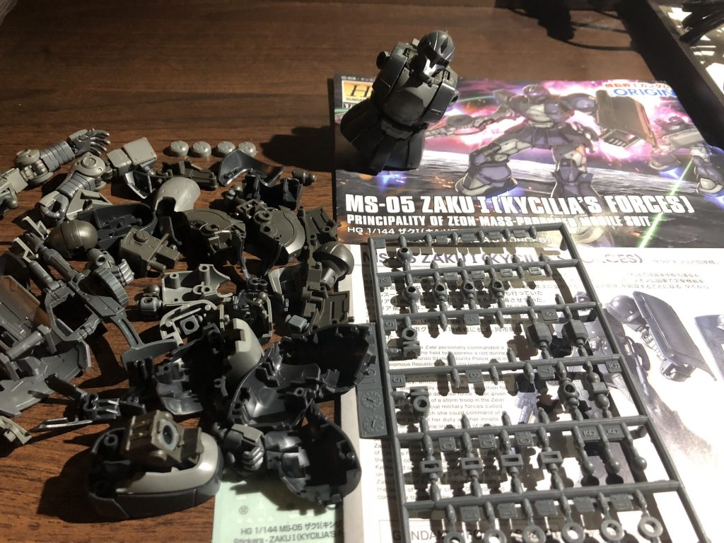 天文館のホテルで作りました。深夜の繁華街の喧騒がいいＢＧＭでした。