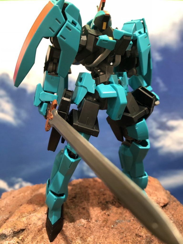 ガンダムベース福岡の撮影スペースにて。東京よりも圧倒的に座りの良いスペースでした。