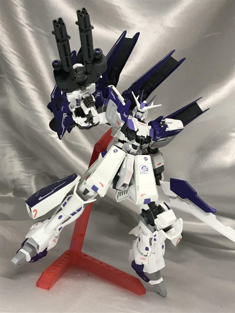 シールドダブルビームガトリング。今回は固定しましたが、一応武器部分は様々な武器が装備可能ということにしてます。