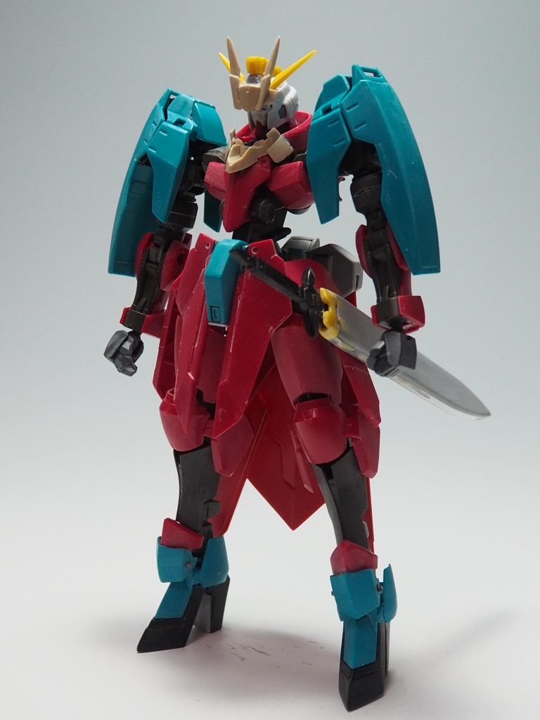 ほぼ形になった状態ですが制作工程です｡グレイズリッターの足首に交換してかなり等身が上がったので延長工作はしてません｡アンクルアーマーはグレイズリッターのを合わせて接着､隙間を隠しました｡フンドシパーツもグレイズリッターのに交換しています｡鉄血シリーズは互換性がスゴいですね！