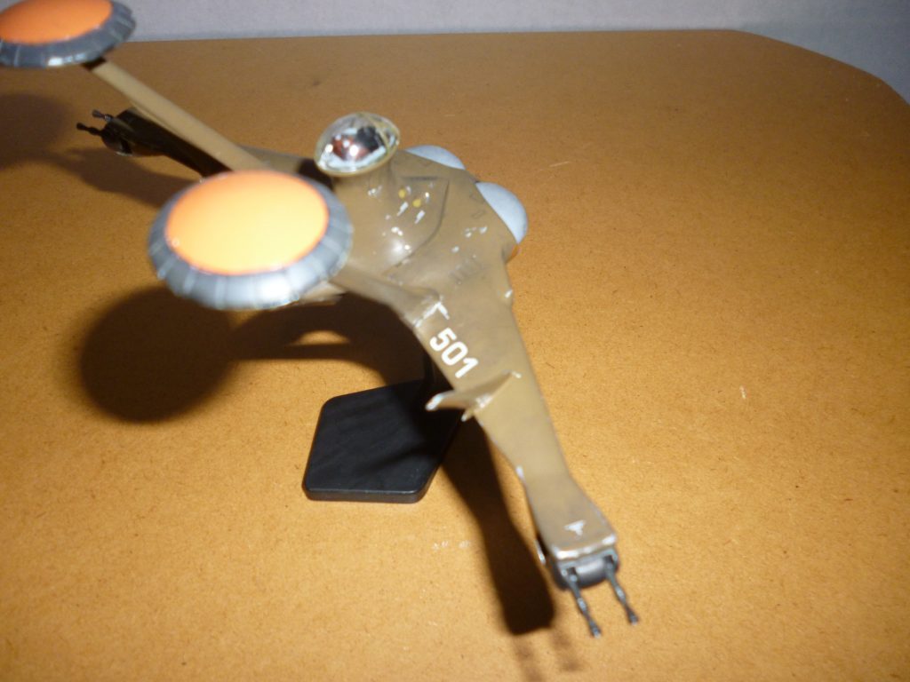 　右側上方です。　こちらにも大きめの部隊ナンバーが入っています。 