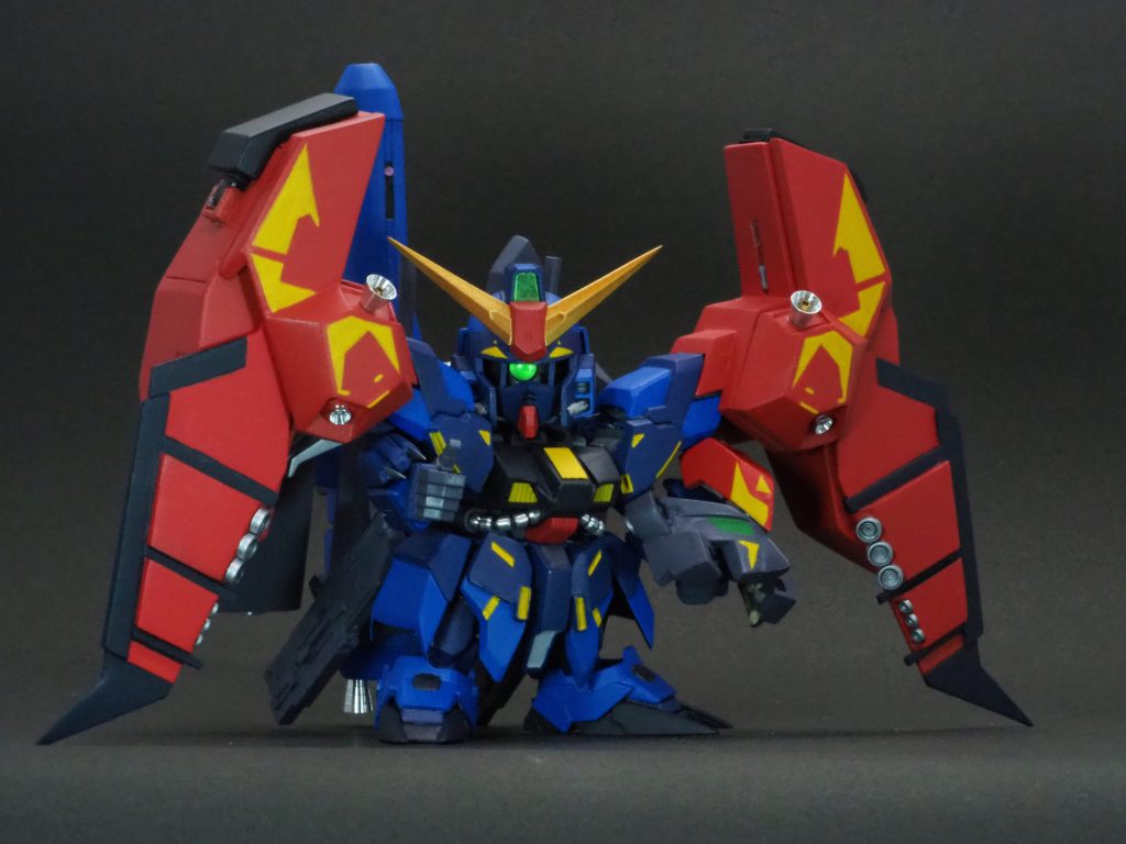 これを作ったからには必須だと感じたので、オマケとしてモノアイ付フェイスを追加することで「にせガンダムMk-Ⅱ」の再現が可能です。