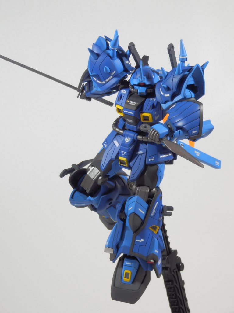 ポーズ②コールド・ブレード&クナイ