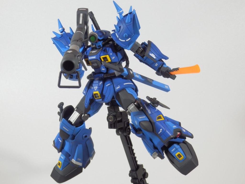 ポーズ③ジャイアント・バス&ヒート・サーベル