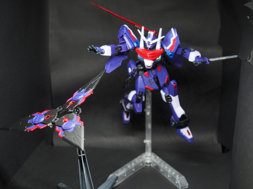 風魔大手裏剣「大正義」大苦無を連結させた本機最大の武装威力は絶大シールドとしての機能も果たすことが可能