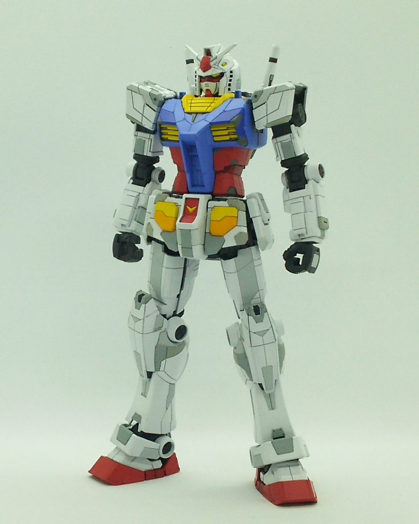 フロントビュー．塗装見本よりもグレーを薄めにしました．