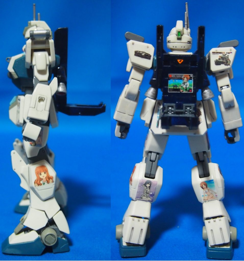 続いて、Ez-8の本体正面&左側面図。両肩には、オンライン戦車ゲームWorld Of Tanksのロゴや、タ〇ヤのプラモ風の『ガ〇パン』画像があり、バックパックには、HGUCの箱風の西〇みほの絵があります。