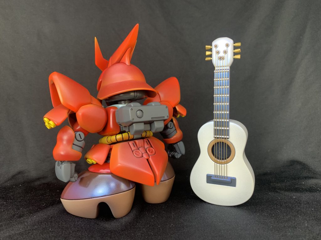 ギターは磁石接続です バックパックは設定画が無いのでデッチ上げです