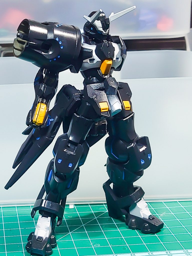 ある程度組んでからアスタロトのサイドスカート余ってたなって事で付けましたデザイン的にはそこまで違和感ないかなぁと