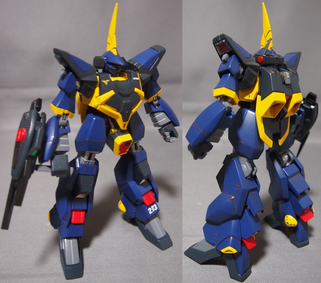 ビーム・ライフル装備の前後面図。