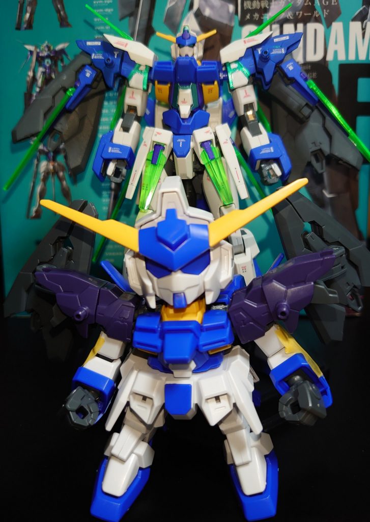 ・ガンダムAGE-FXの制作過程特に肩の接続軸変更が難しかったです。他にも肘の関節を変更したり、トライAGEマグナムの二の腕を切り詰めて規格を合わせたり、いろいろやってます。後ろに見えるのはリアル頭身版で、こちらも機会があれば投稿したいなと思っています。