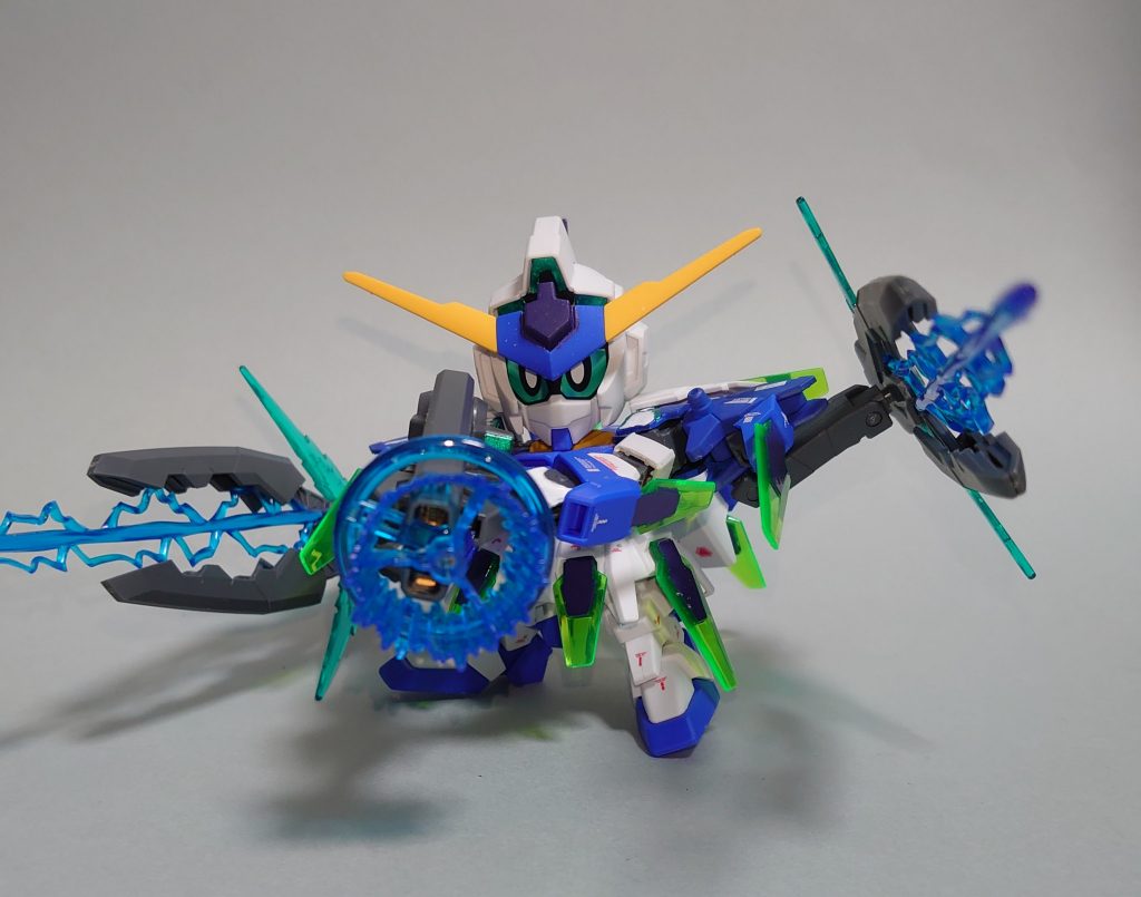 ・キャノン形態トライAGEマグナムには無い機能でクランシェやフルグランサと同じ板状バレルのドッズキャノンです。両肩から展開した形態がキャノンっぽく見えることから採用した形態です。