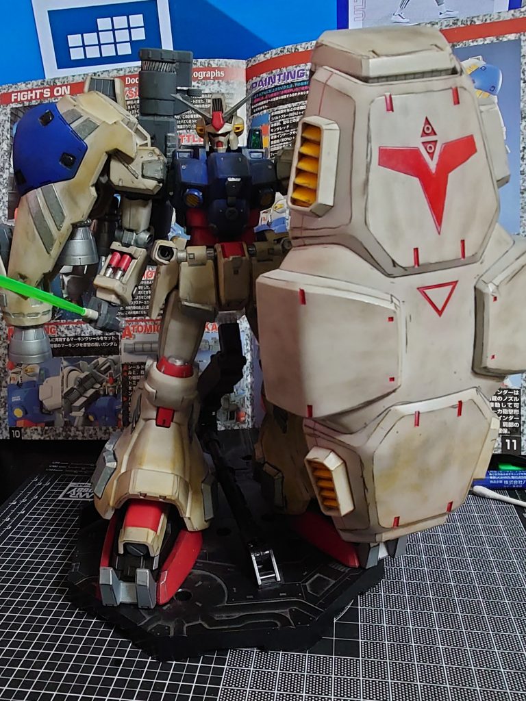 GP02って言ったらアトミックバズーカかもしれませんが自分的にビームサーベルを持ってる姿が1番好きです