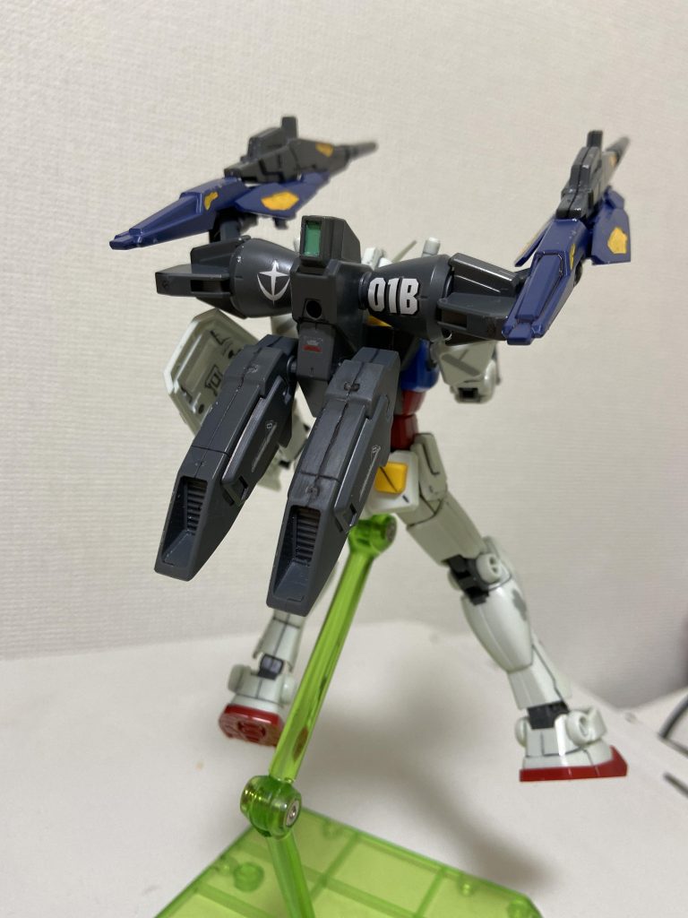 後ろにもデカール貼り。