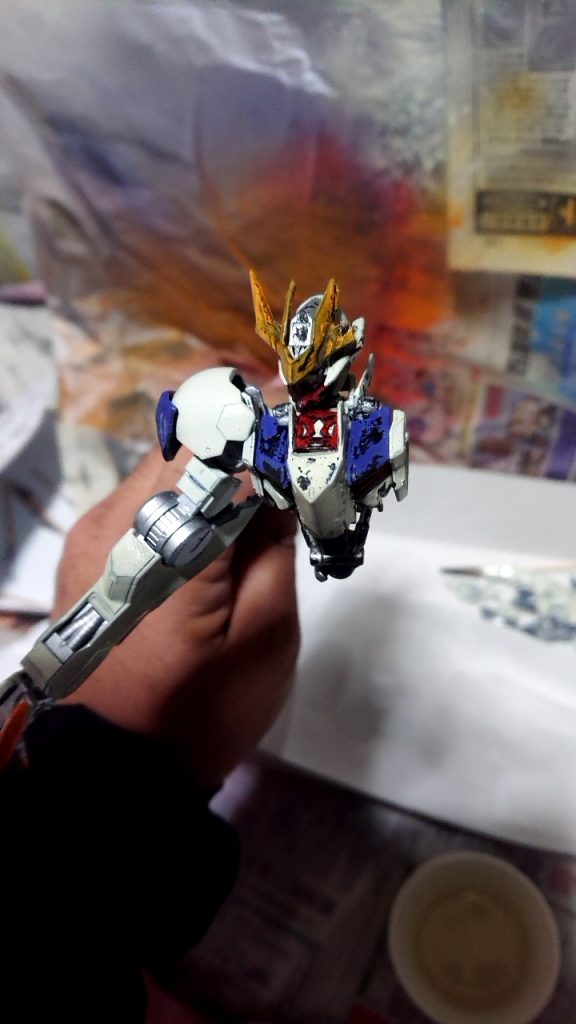 黒サフ＋ケープからの塗装してます