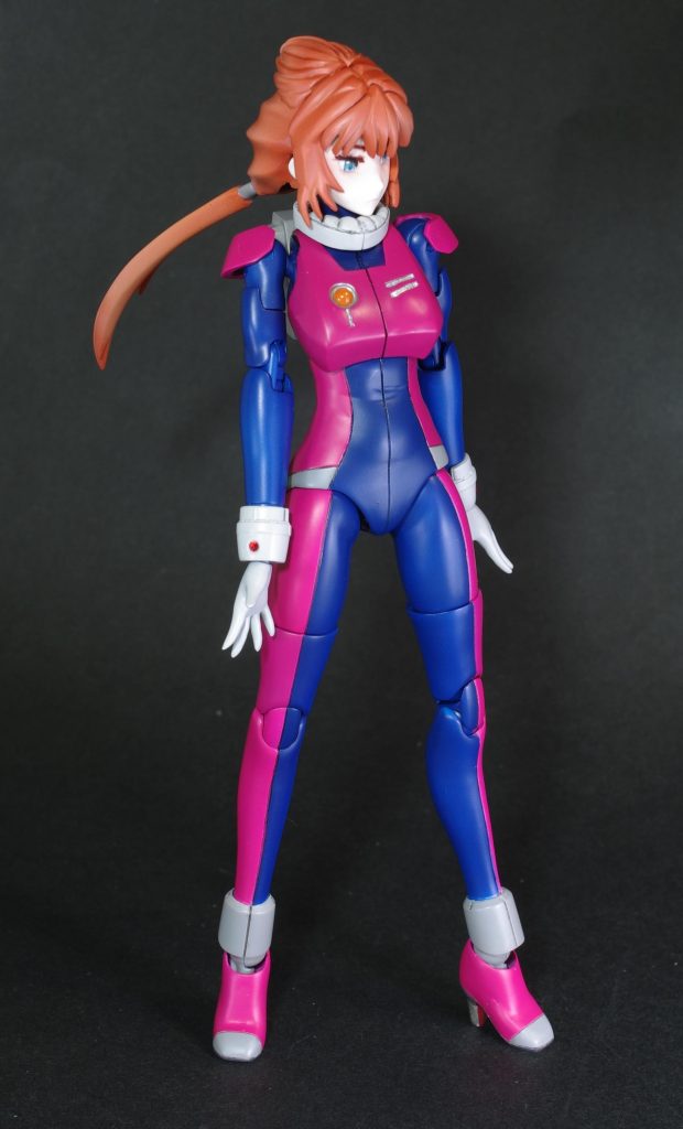 手首はビルダーズパーツのマリンから流用。前腕はリックドギャン子のあまり部品。