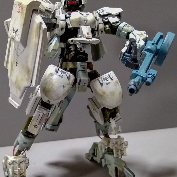 泥狐（厄祭戦初期型量産機）