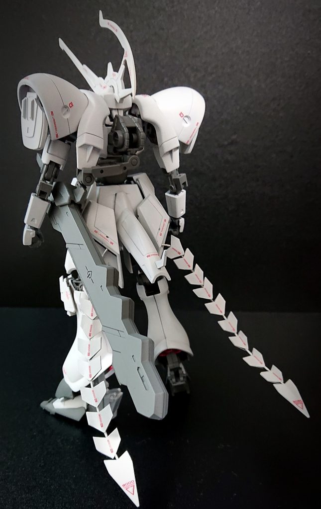 けっこう前に塗装寸前を放置しててようやく完成しました(笑)しっぽ？トゲトゲはプラ板で作りました一番時間がかかった所ですね