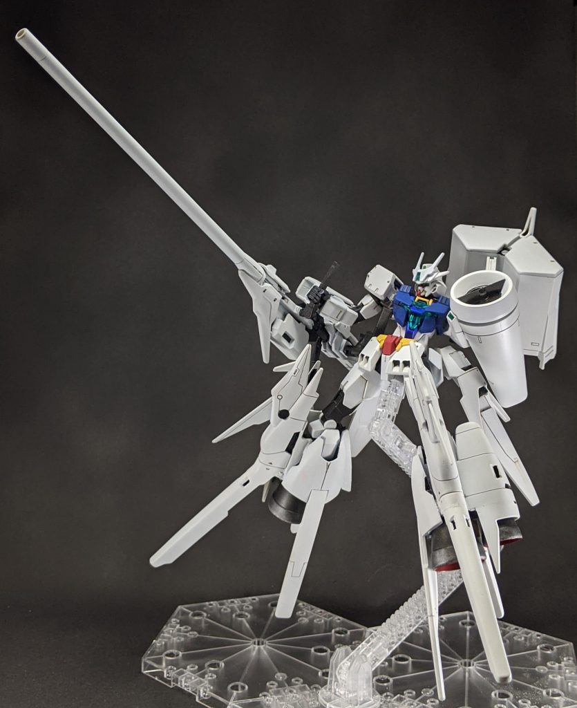 メガ・ビーム砲射撃体勢1武器支持用アームは「HGBDジェガンブラストマスター」のサテライトキャノンのアームに「HGBDガンダムラヴファントム」のジャンクパーツを接続させているため、見た目に沿わない可動範囲と保持力があります(´・∀・`)