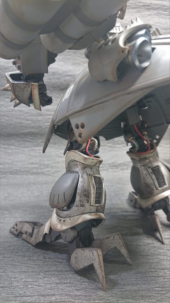 全身のポイントごとに「しいたけモールド」を追加。ふくらはぎは四角のフチごと新造。