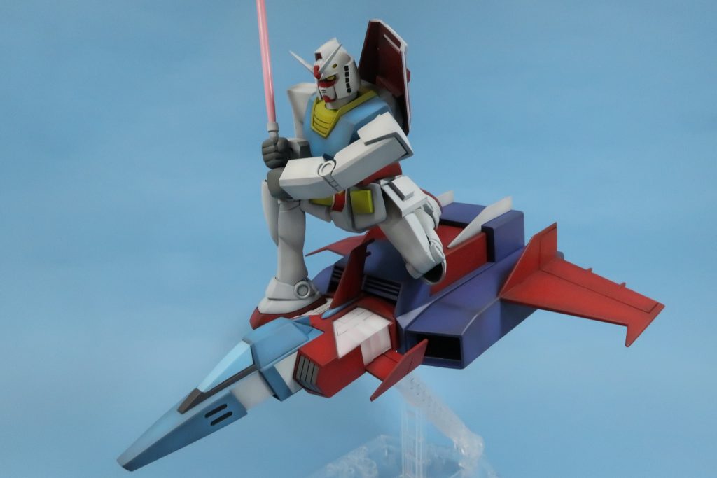 先日の旧キット再販で知らずに買いましたがコアファイターが明らかにでかい。⇒そういえばコアファイターでかいとか言われてる画像あったな、と画像を探してノリで作ってみよう、となりました。