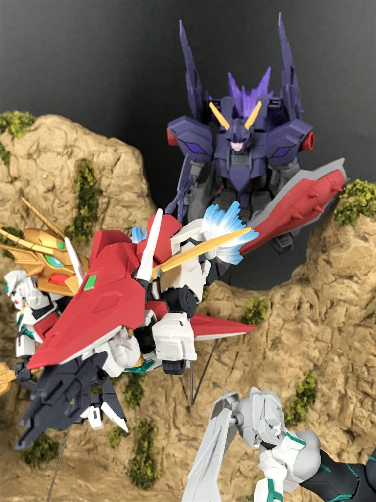 コアフライヤーとエルドラウィンダムとの戦いコアフライヤーとエルドラウィンダムにバーニアのエフェクトパーツを取り付けてます