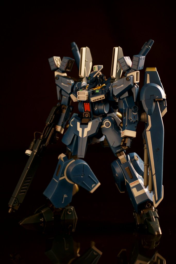 初期設定画に近いスタイリングと、今風のスタイリッシュなプロポーションを同居させました。